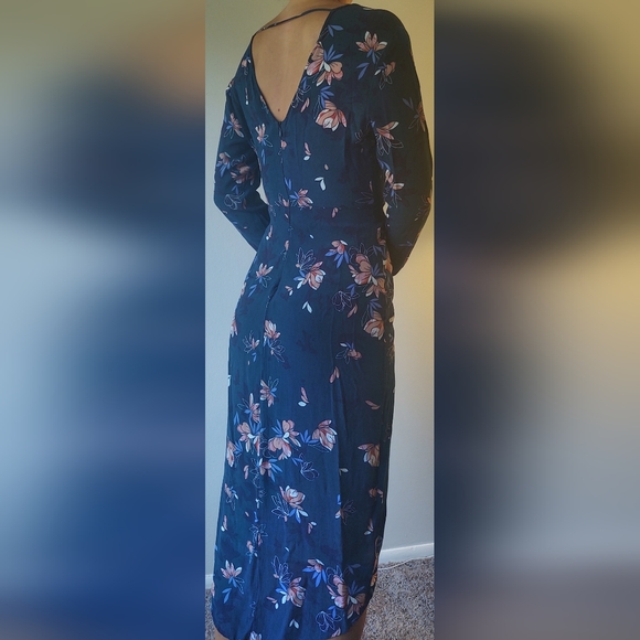 Astr High Low Long Sleeve Dress - Picture 8 of 11